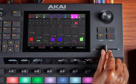 AKAI FORCE - Samodzielny system produkcji muzycznej