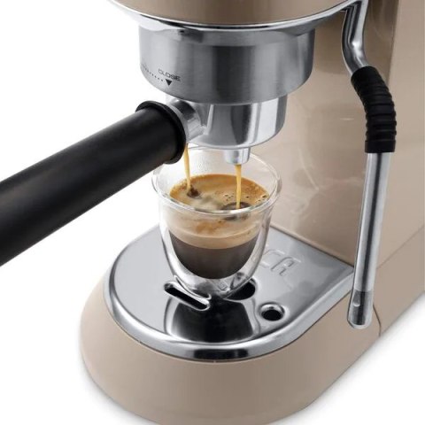 Ekspres do kawy DeLonghi EC885.BG (WYPRZEDAŻ)