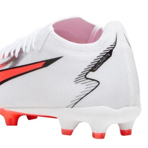 Buty piłkarskie Puma Ultra Match FG/AG M 107347 01