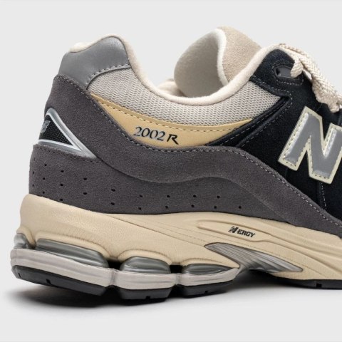 Buty New Balance sportowe M M2002RSH